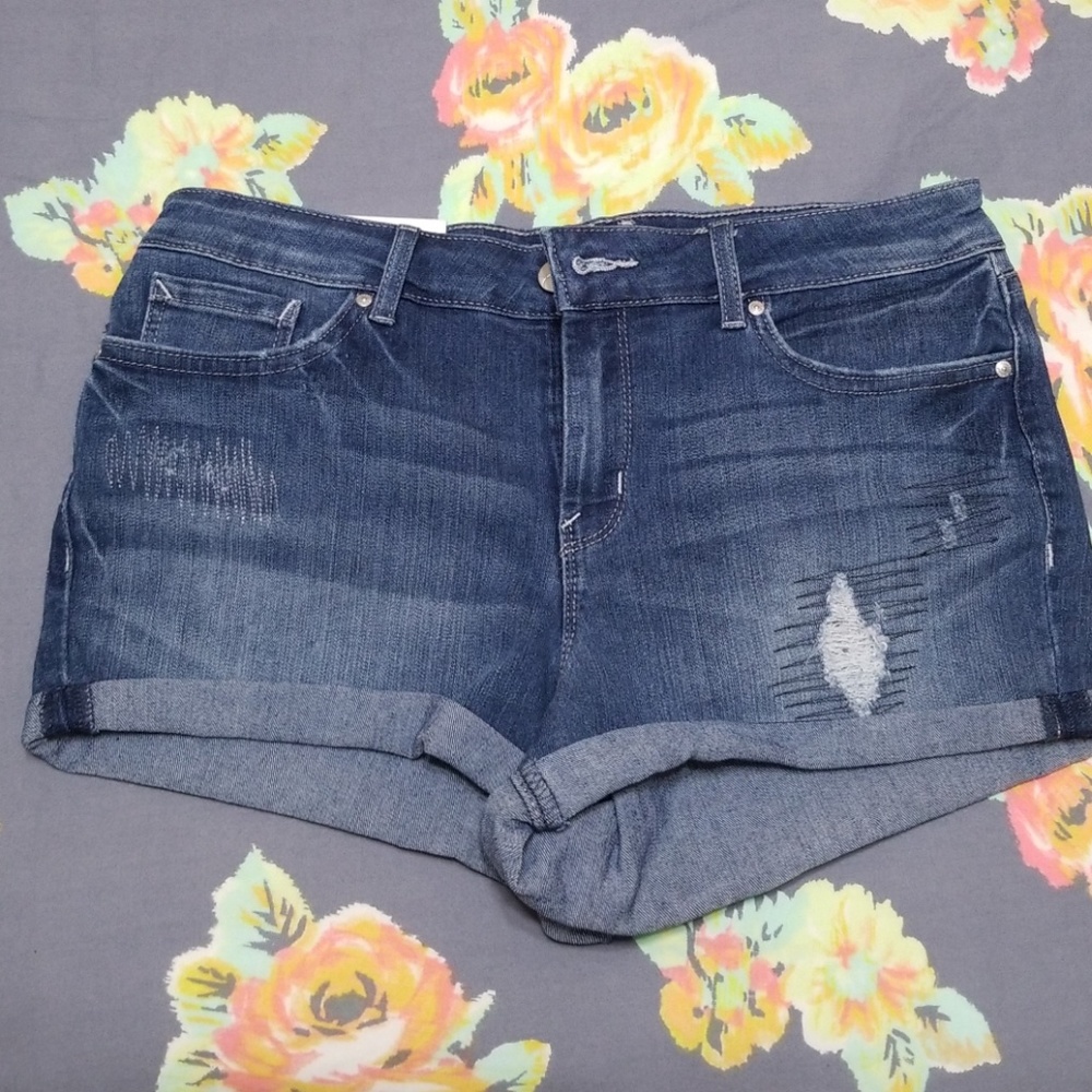 Jessica Simpson shorts